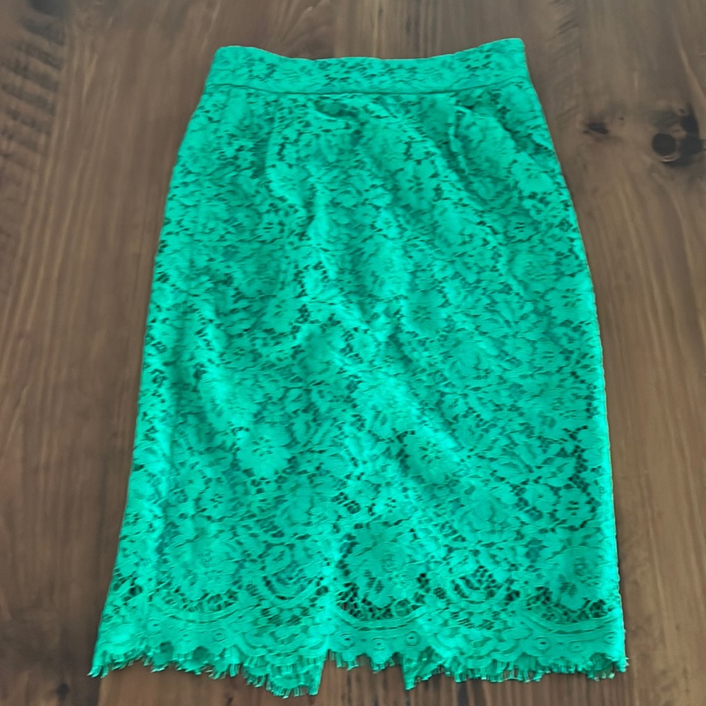 Never worn! JCrew green lace skirt size 2